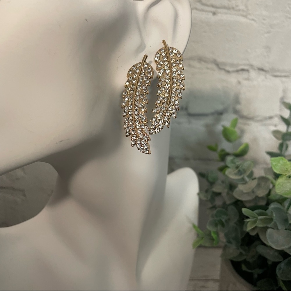 Rhinestone And Gold Leaf Style Drop Fashion Jewelry